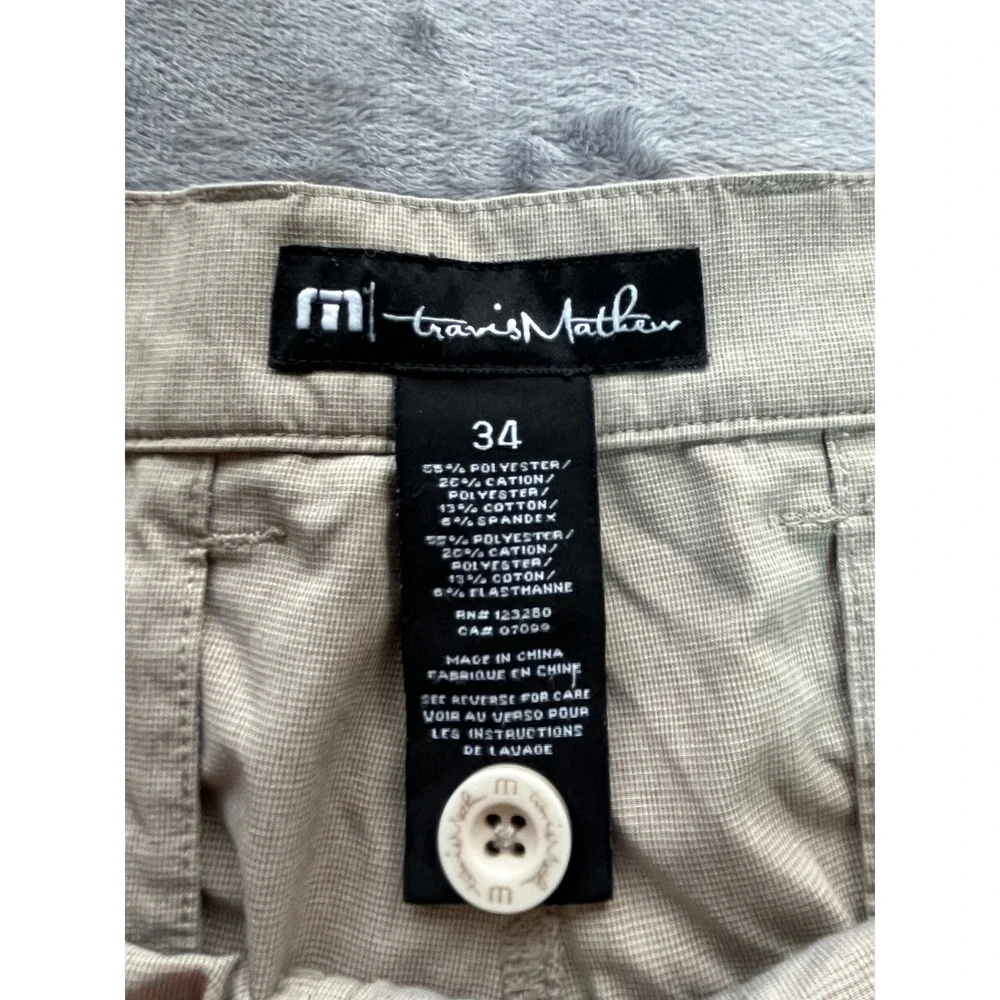 TravisMathew Mens Beck Golf Shorts Khaki Tan Stretch Size 34 Flat Front‎ Tech